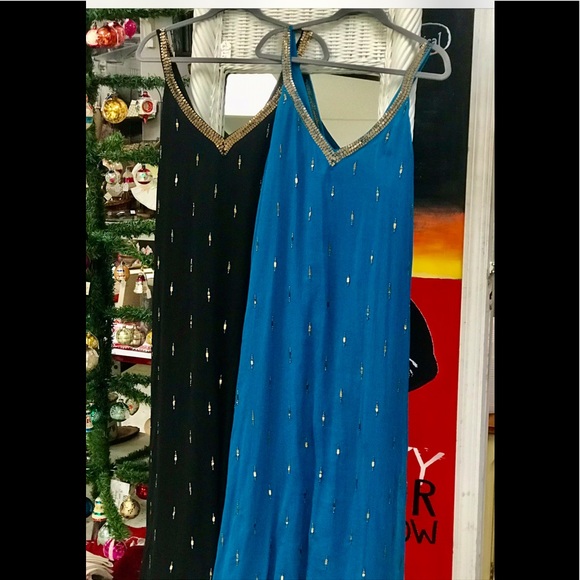 STUNNING CHIFFON DRESS WITH SEQUIN ACCENTS - Picture 5 of 11